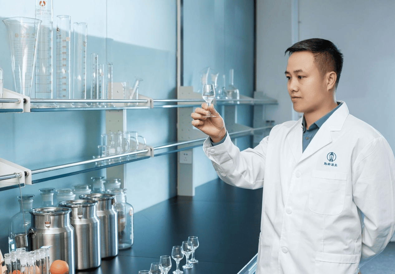 黔醉酒業(yè)總工程師趙仕蛟 | 二十九載奮斗不輟，農(nóng)家少年終成不凡工匠